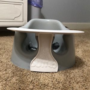 NWOT Bumbo seat with tray